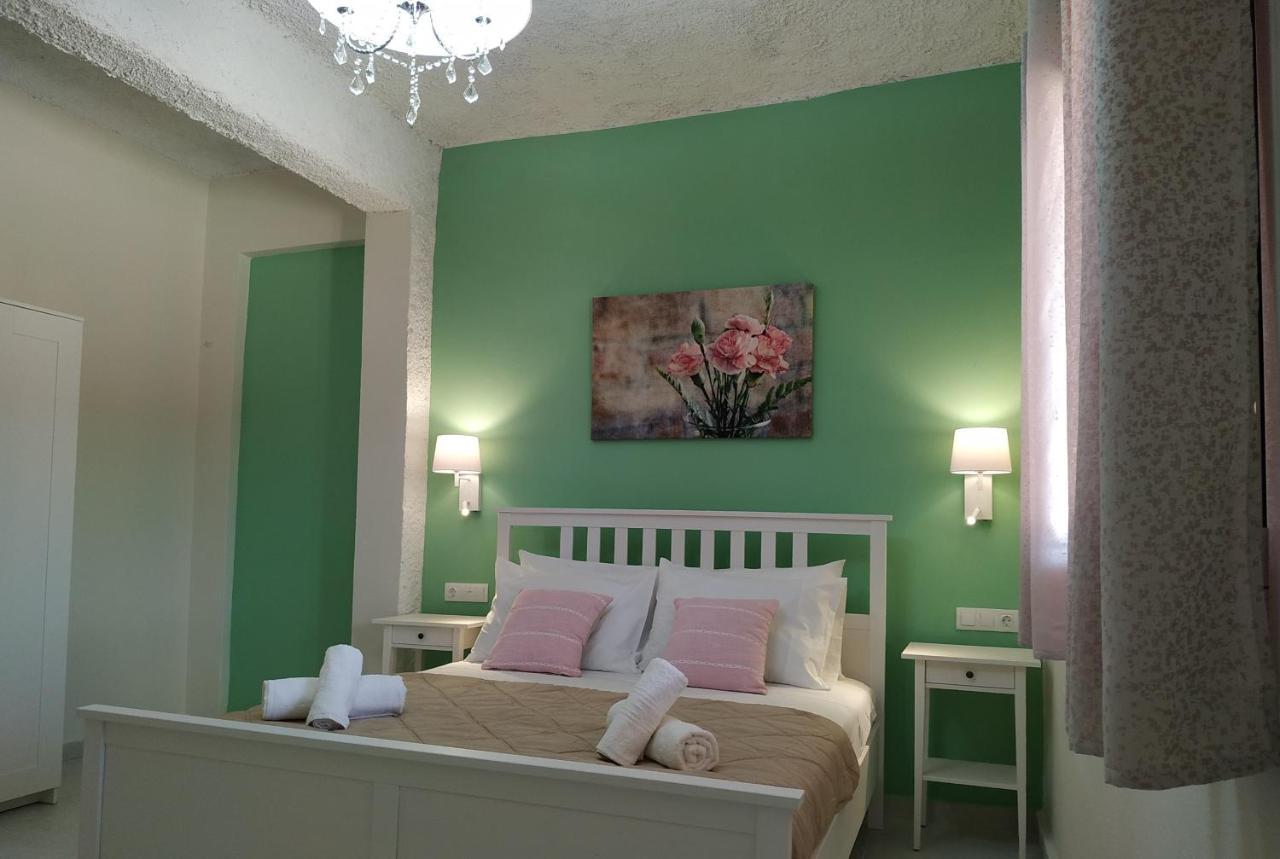 Amaryllis Boutique Apartments Moraḯtika Esterno foto